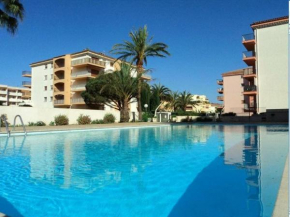 Appartement 3 Pièces avec Piscine, Proche Centre et Plages - Sainte-Maxime - FR-1-780-56
